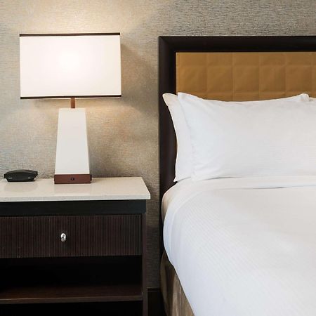 The Saratoga Hilton Hotel Саратога Спрингс Екстериор снимка