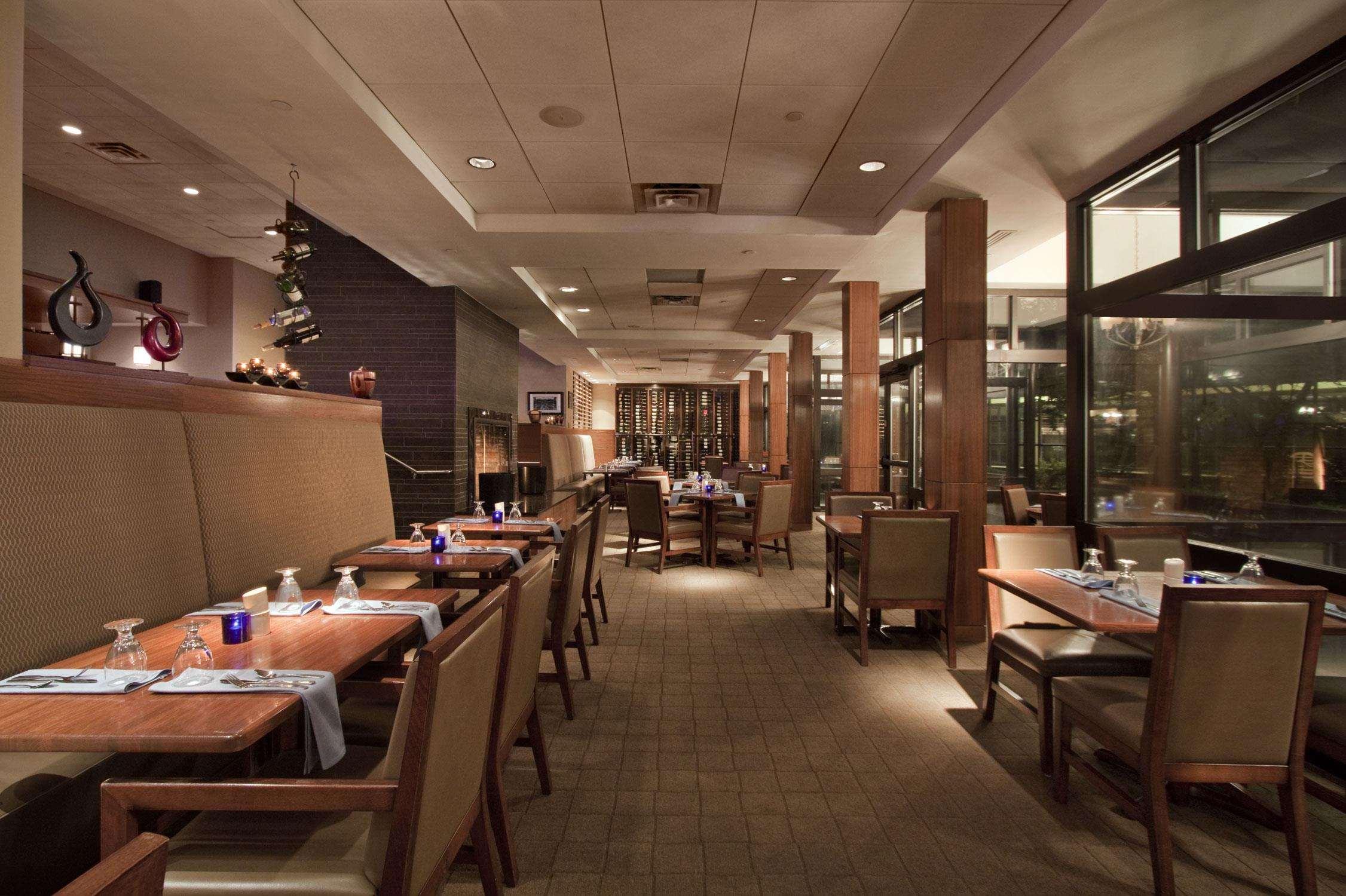 The Saratoga Hilton Hotel Саратога Спрингс Ресторант снимка