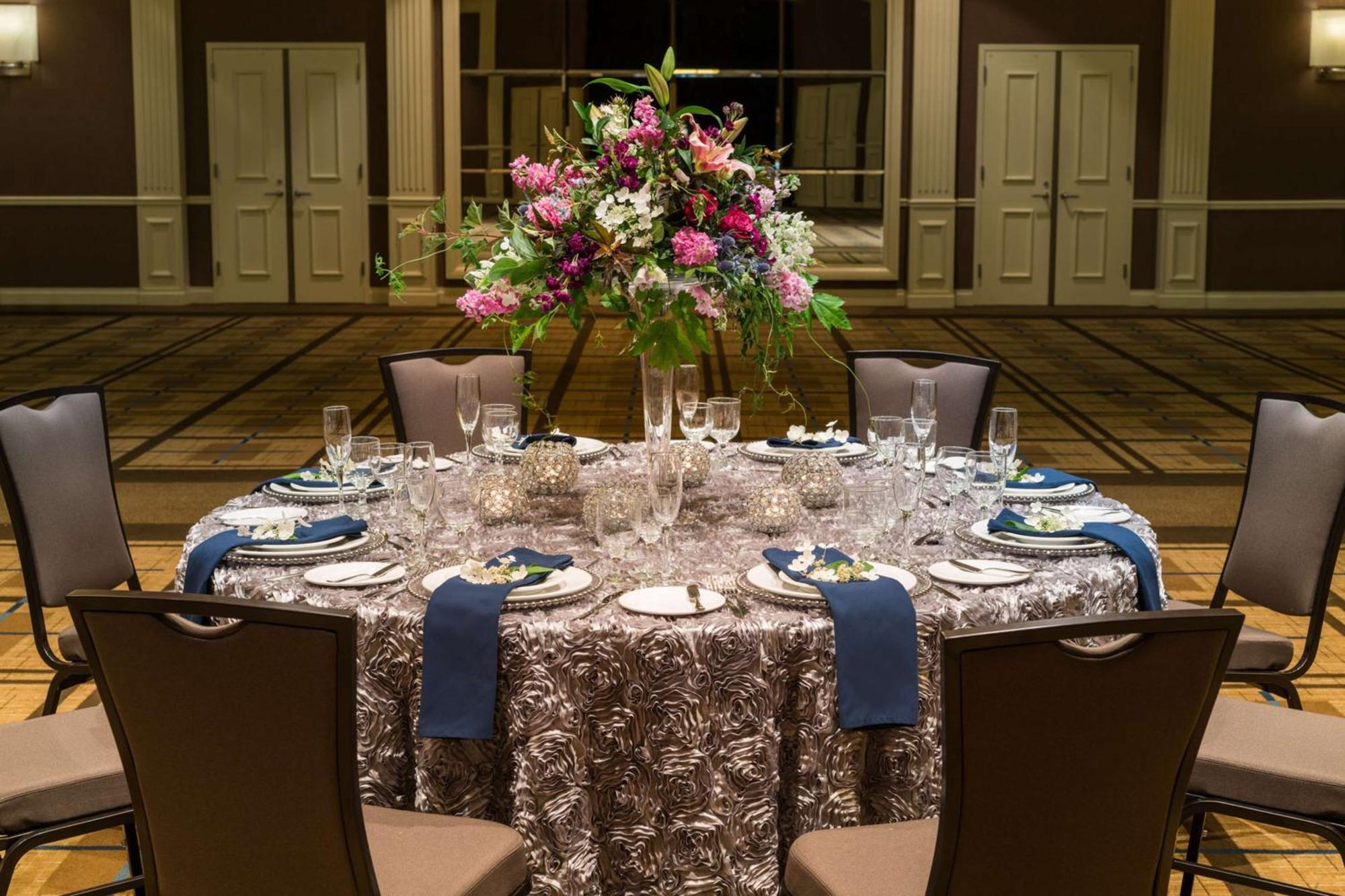 The Saratoga Hilton Hotel Саратога Спрингс Екстериор снимка